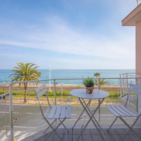 Babyaccommodation Family Panoramic III Pietra Ligure Exterior photo